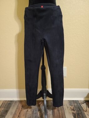 Dark navy cropped Fax Suede Xs Pants